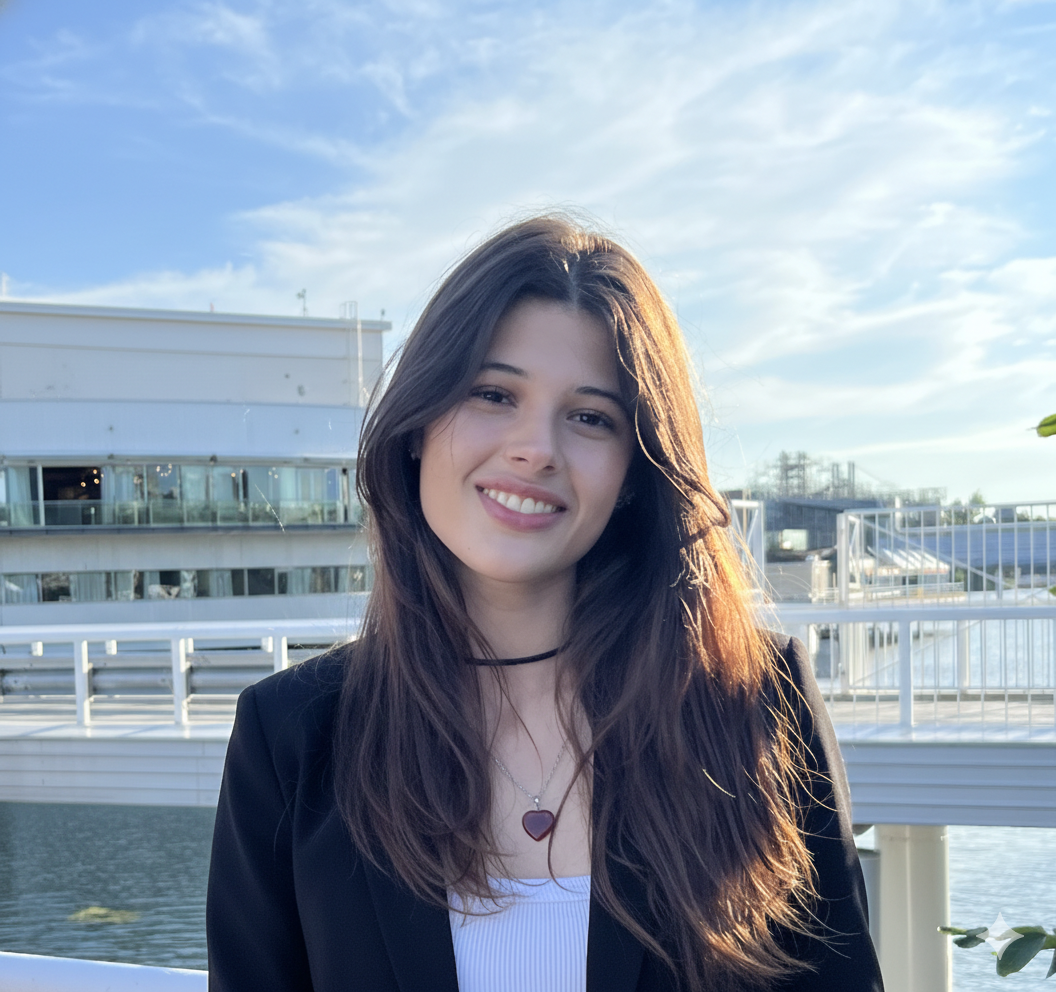 Olivia Barry Nova Phoenix volunteer